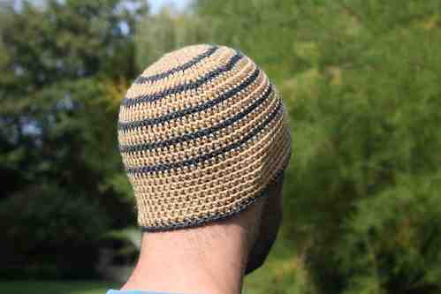Comment tricoter un chapeau pour homme facilement?