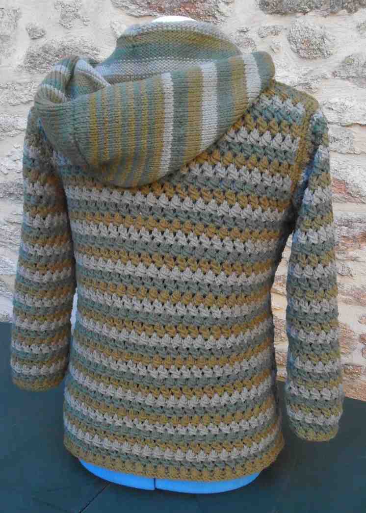 Comment tricoter une simple veste pour femme?