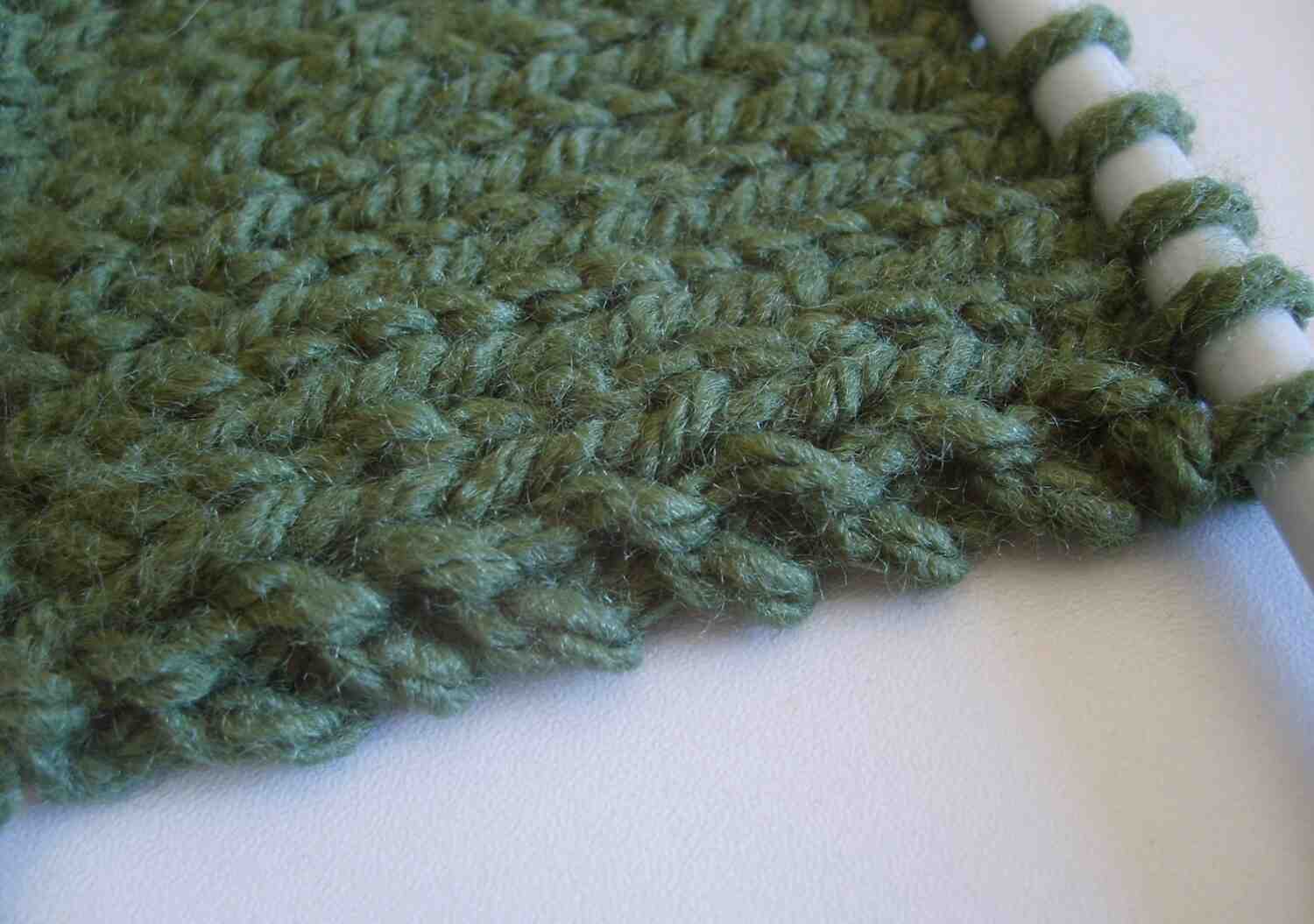 Comment éviter de tricoter le premier point?