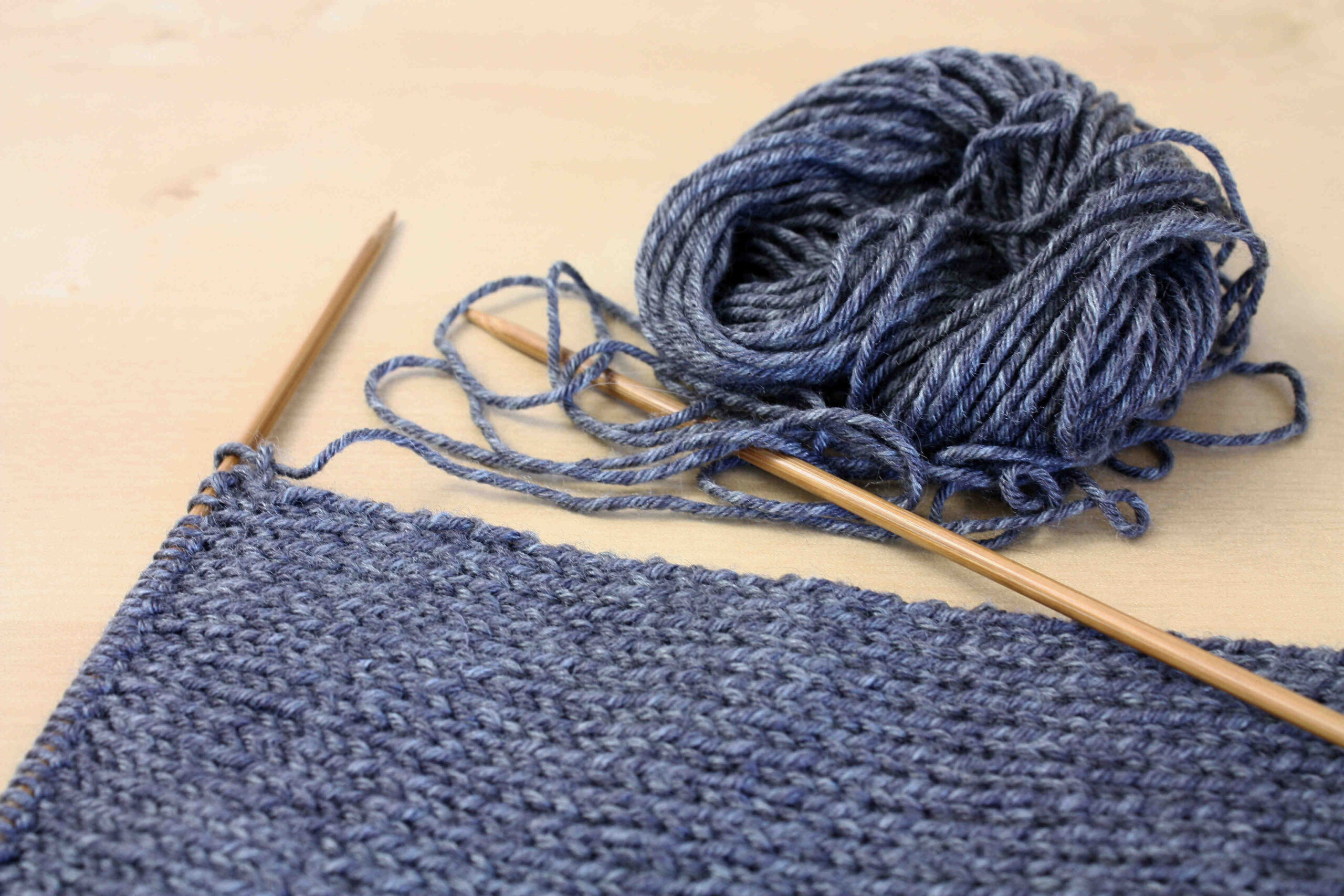 Comment faire une écharpe tricotée?