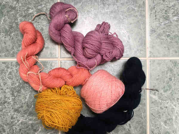 Comment changer la couleur de la laine lors du tricot?