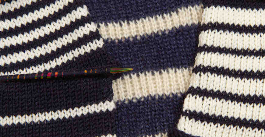 Comment tricoter avec 2 fils différents?